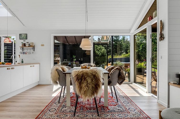 Vakantiehuis "Eilke" - 2km from the sea