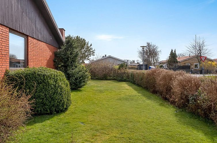 Vakantiehuis "Natalija" - 700m from the sea