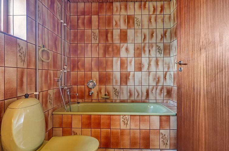 Vakantiehuis "Natalija" - 700m from the sea