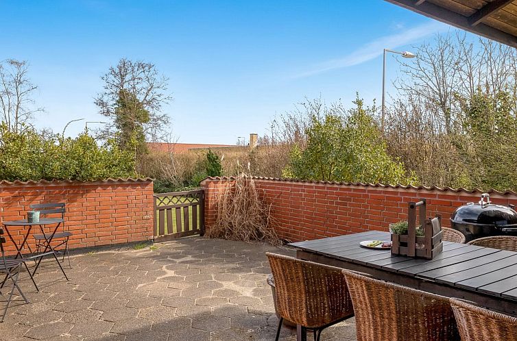 Vakantiehuis "Natalija" - 700m from the sea