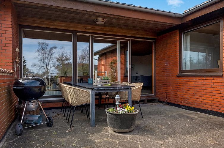 Vakantiehuis "Natalija" - 700m from the sea