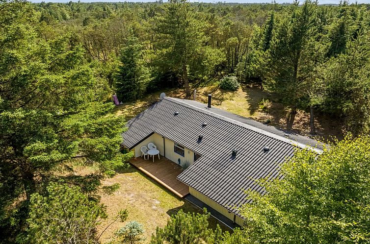 Vakantiehuis "Hakan" - 4km from the sea