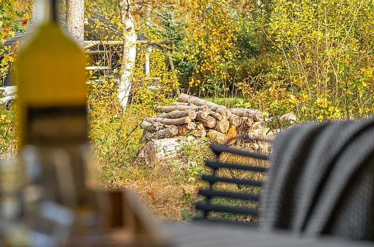 Vakantiehuis "Tanas" - 2km from the sea