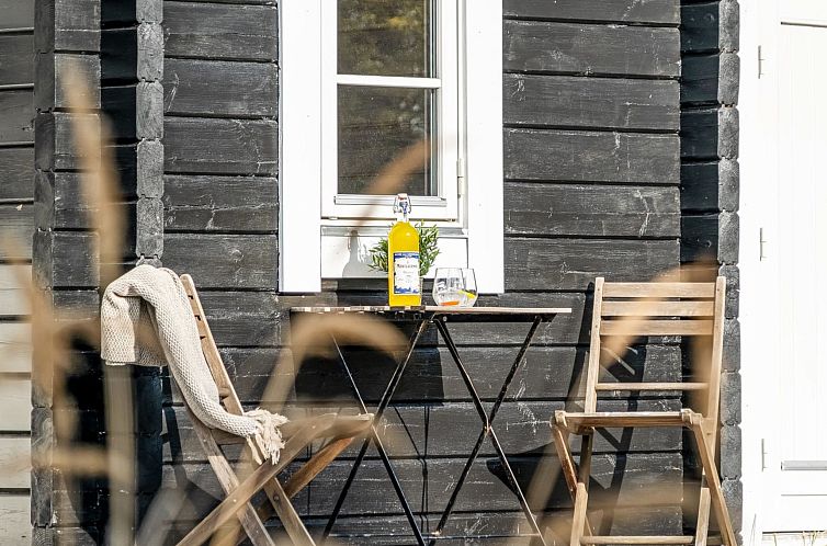 Vakantiehuis "Tanas" - 2km from the sea