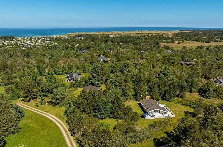 Vakantiehuis "Imka" - 900m from the sea