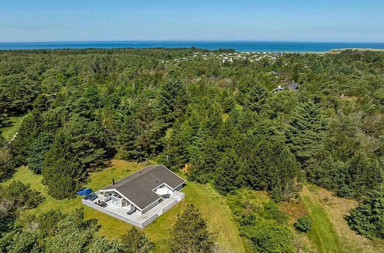 Vakantiehuis "Imka" - 900m from the sea