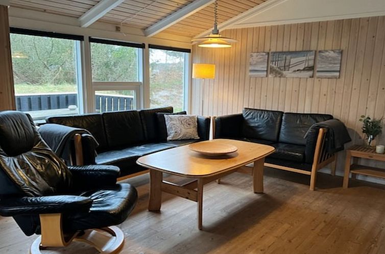 Vakantiehuis "Eldmar" - 500m from the sea