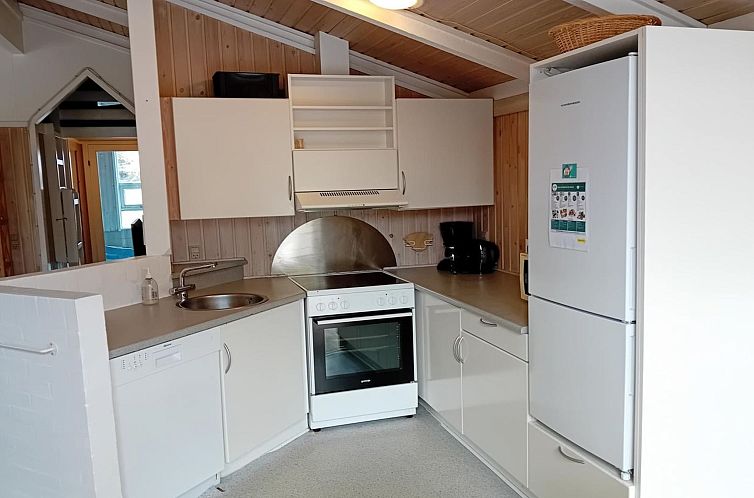 Vakantiehuis "Eldmar" - 500m from the sea