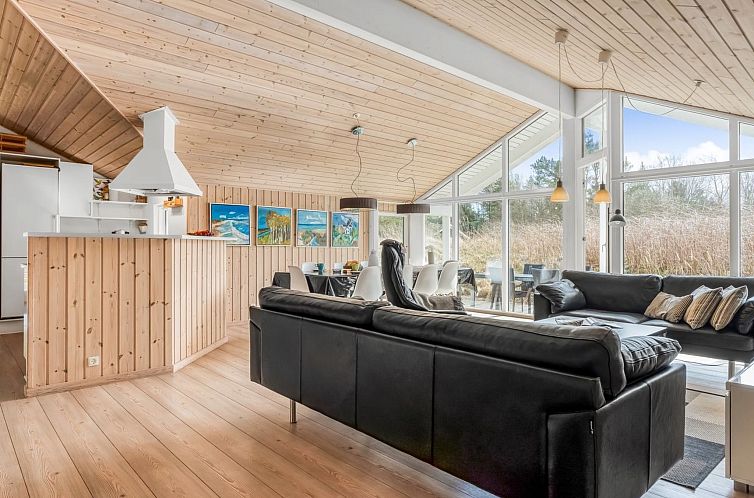Vakantiehuis "Botwith" - 2.8km from the sea