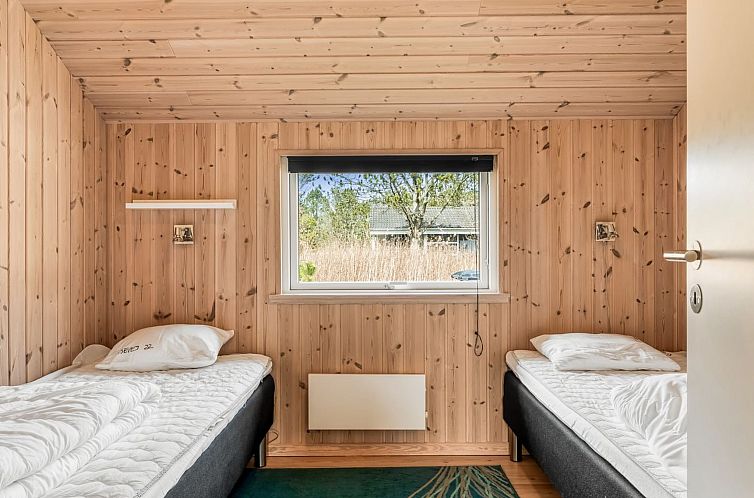 Vakantiehuis "Botwith" - 2.8km from the sea