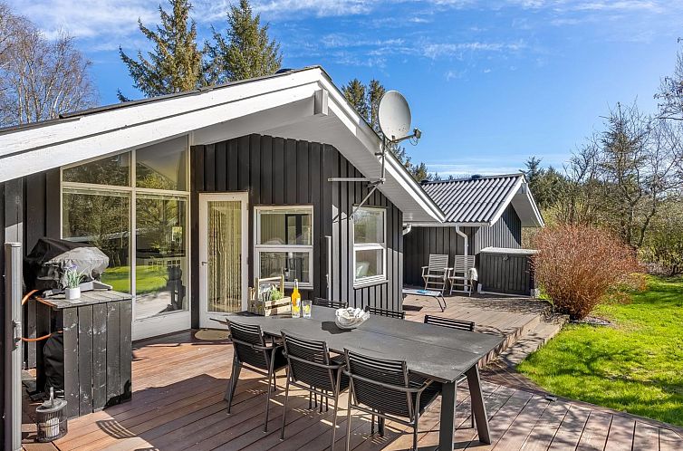 Vakantiehuis "Stasia" - 1.5km from the sea