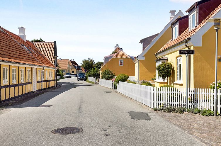 Vakantiehuis "Karmen" - 100m from the sea