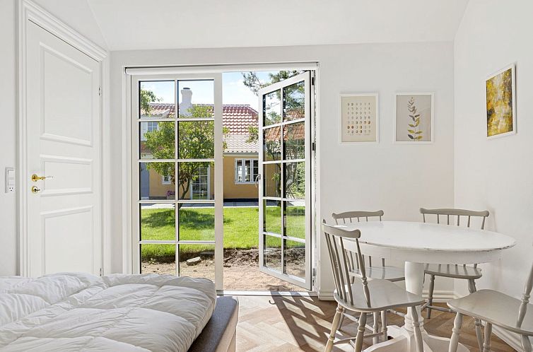 Vakantiehuis "Karmen" - 100m from the sea