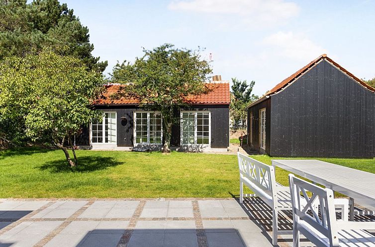 Vakantiehuis "Karmen" - 100m from the sea