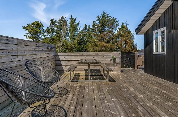 Vakantiehuis "Thorkil" - 800m from the sea