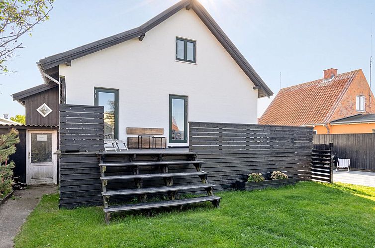 Vakantiehuis "Evgenia" - 950m from the sea