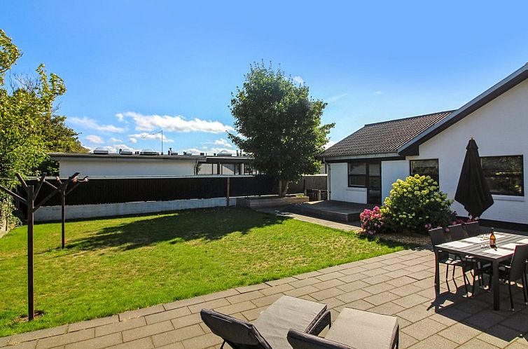 Vakantiehuis "Kælle" - 500m from the sea