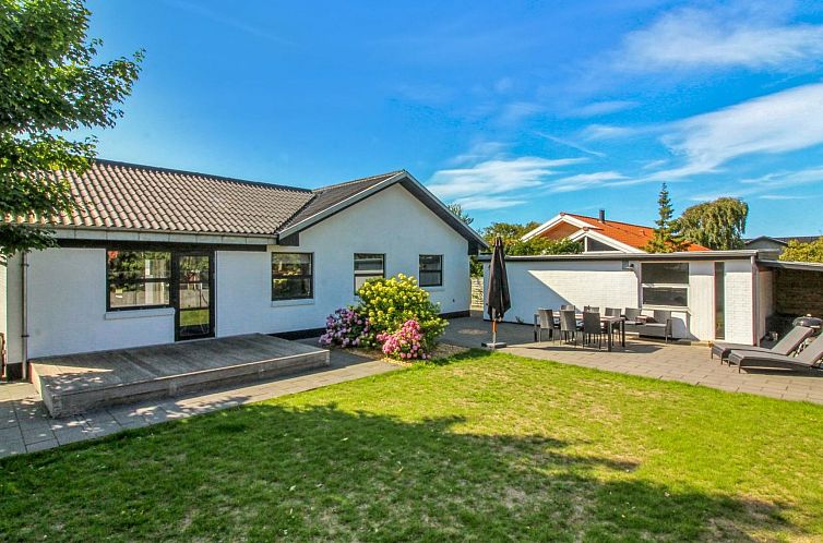 Vakantiehuis "Kælle" - 500m from the sea