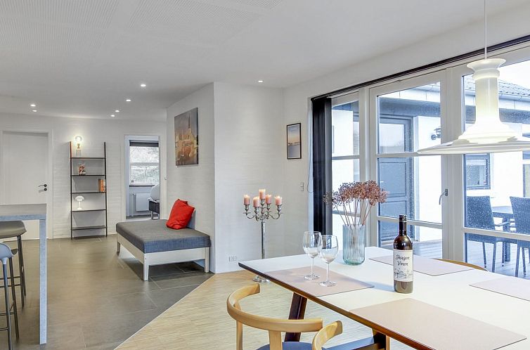 Vakantiehuis "Kælle" - 500m from the sea