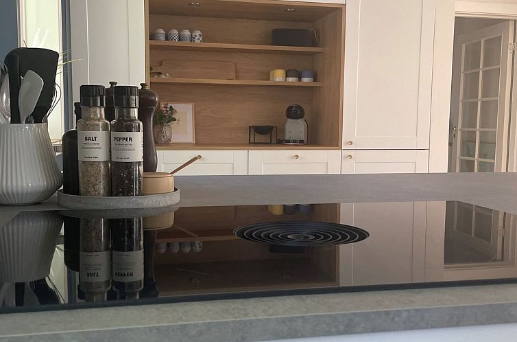 Appartement "Økil" - 2km from the sea