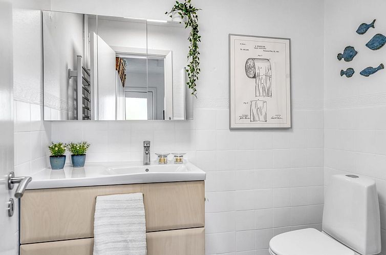 Vakantiehuis "Julie" - 700m from the sea