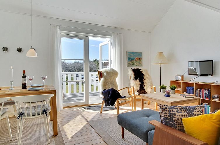 Vakantiehuis "Julie" - 700m from the sea