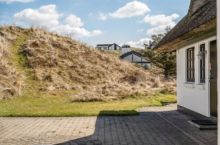 Vakantiehuis "Dorit" - 450m from the sea