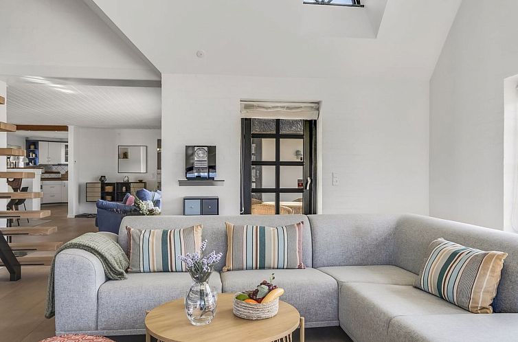Vakantiehuis "Dorit" - 450m from the sea