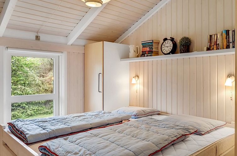 Vakantiehuis "Gunhilde" - 1.2km from the sea