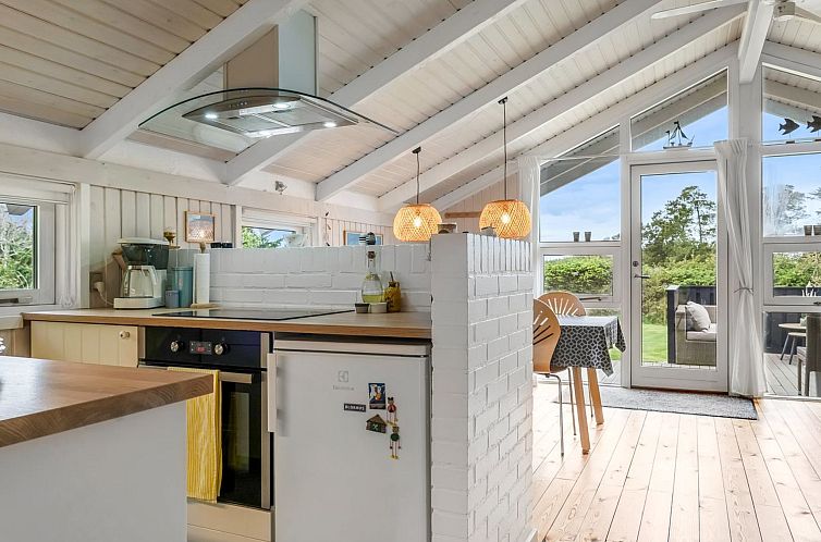 Vakantiehuis "Gunhilde" - 1.2km from the sea