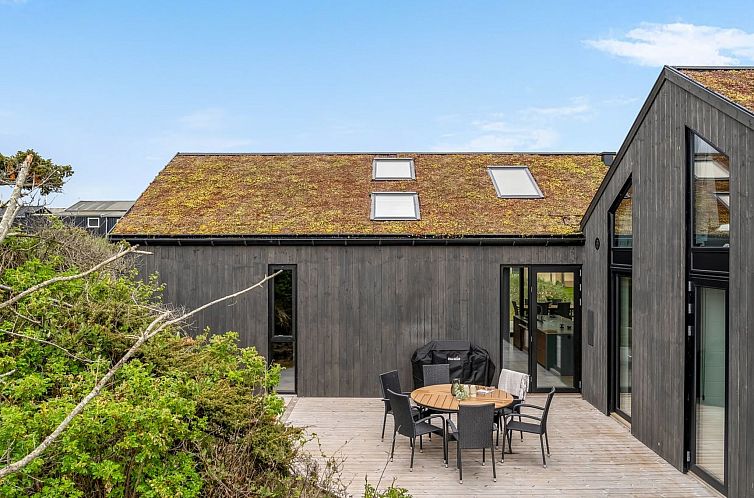Vakantiehuis "Uschi" - 1km from the sea