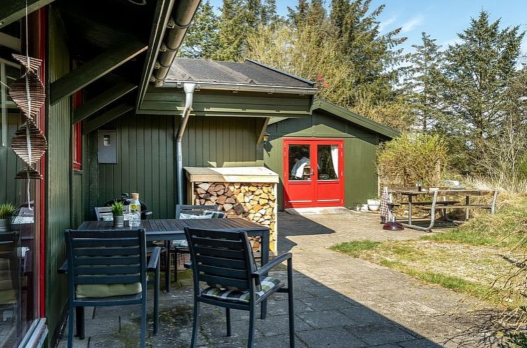 Vakantiehuis "Nimrod" - 800m from the sea