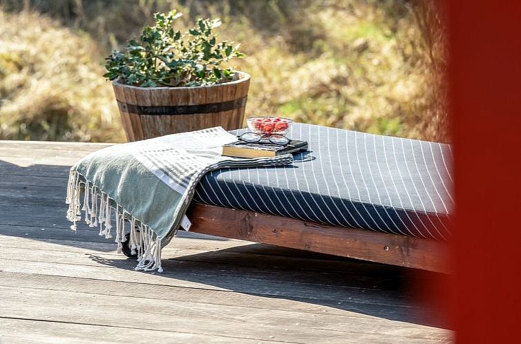 Vakantiehuis "Nimrod" - 800m from the sea