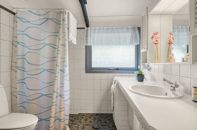 Vakantiehuis "Nimrod" - 800m from the sea