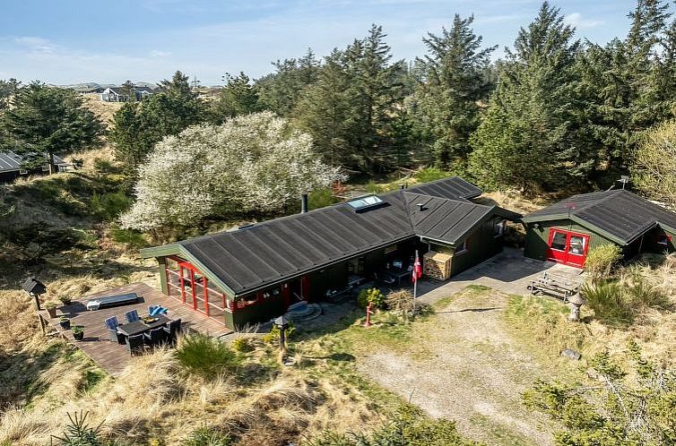 Vakantiehuis "Nimrod" - 800m from the sea