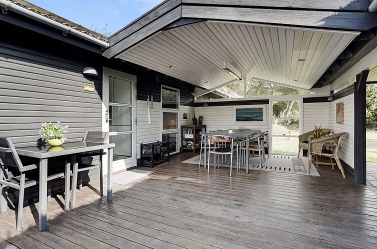 Vakantiehuis "Fenneke" - 50m from the sea