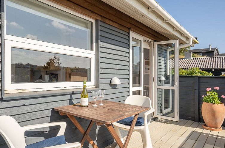 Vakantiehuis "Athina" - 200m from the sea