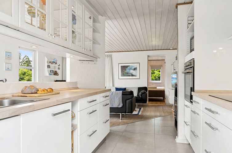 Vakantiehuis "Athina" - 200m from the sea