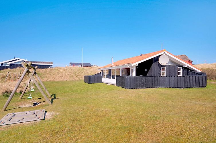 Vakantiehuis "Nedelko" - 250m from the sea