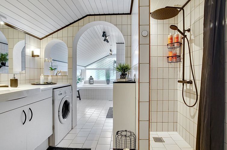 Vakantiehuis "Elayne" - 3km from the sea