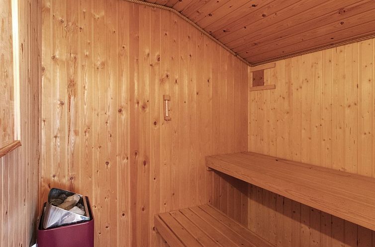 Vakantiehuis "Elayne" - 3km from the sea