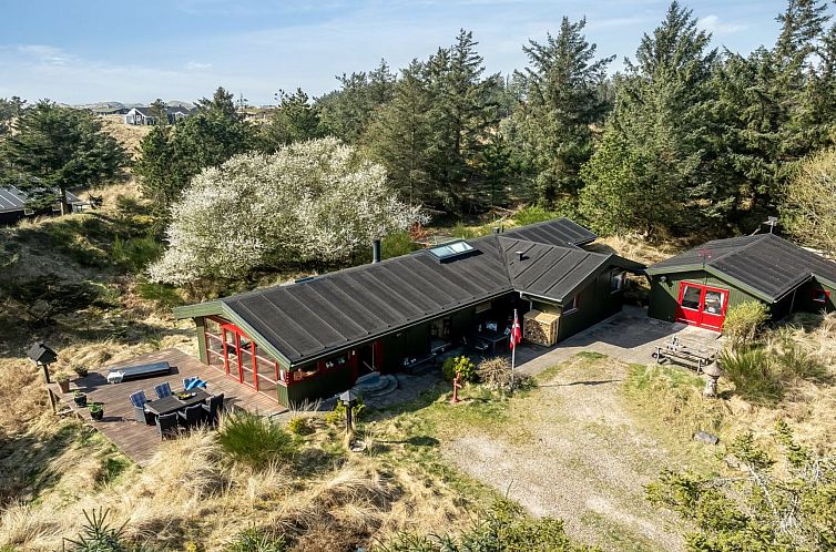 Vakantiehuis "Nimrod" - 800m from the sea