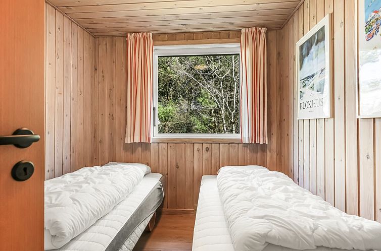 Vakantiehuis "Eriksine" - 1.9km from the sea