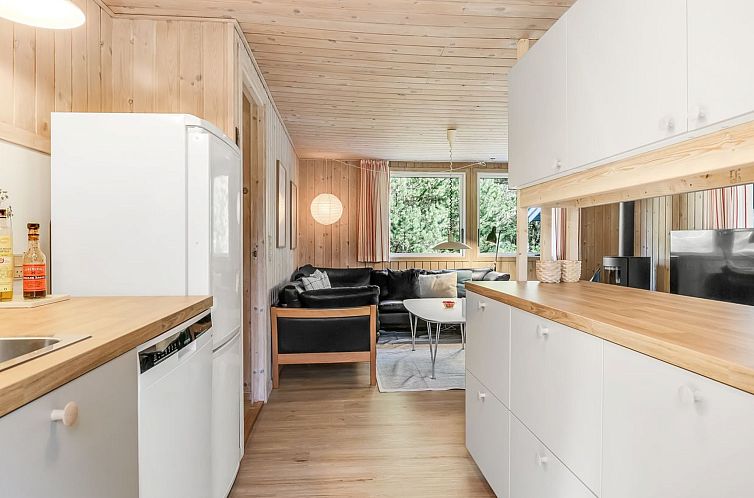 Vakantiehuis "Eriksine" - 1.9km from the sea