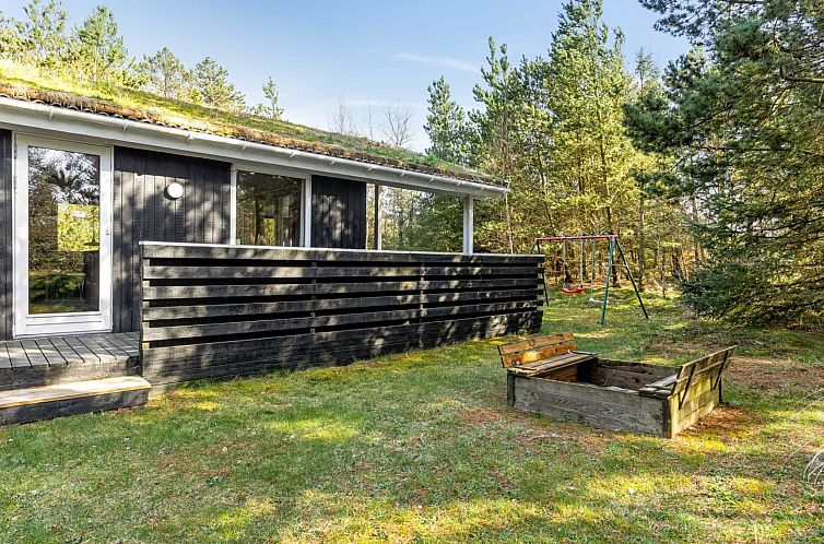 Vakantiehuis "Eriksine" - 1.9km from the sea