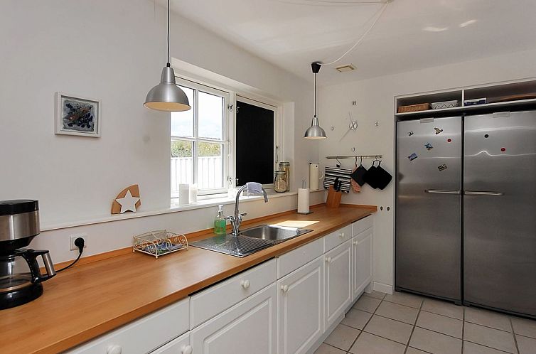 Vakantiehuis "Alita" - 1.2km from the sea