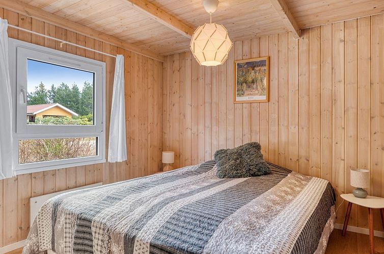 Vakantiehuis "Gunborg" - 2.5km from the sea