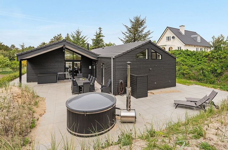 Vakantiehuis "Antonina" - 800m from the sea