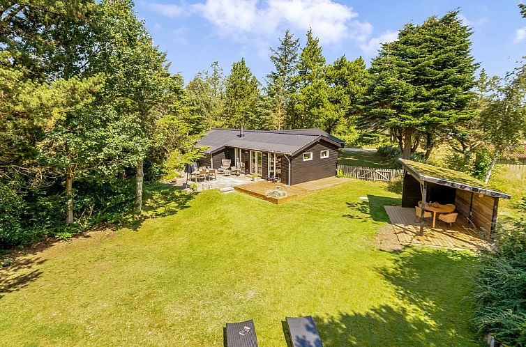 Vakantiehuis "Jenvold" - 1.5km from the sea