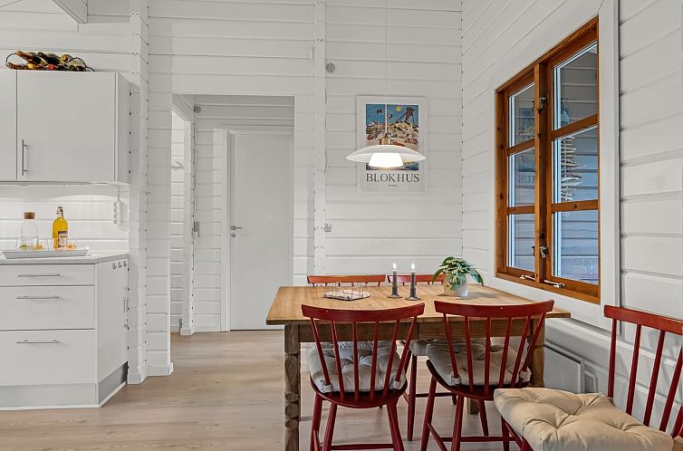 Vakantiehuis "Tammo" - 1.1km from the sea